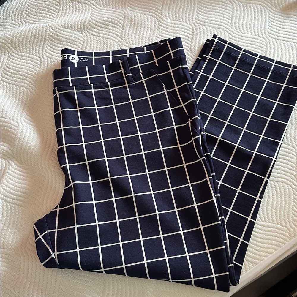 NWOT Cropped Dress Pant Yoga Pant, Navy Macro grid, 2XL